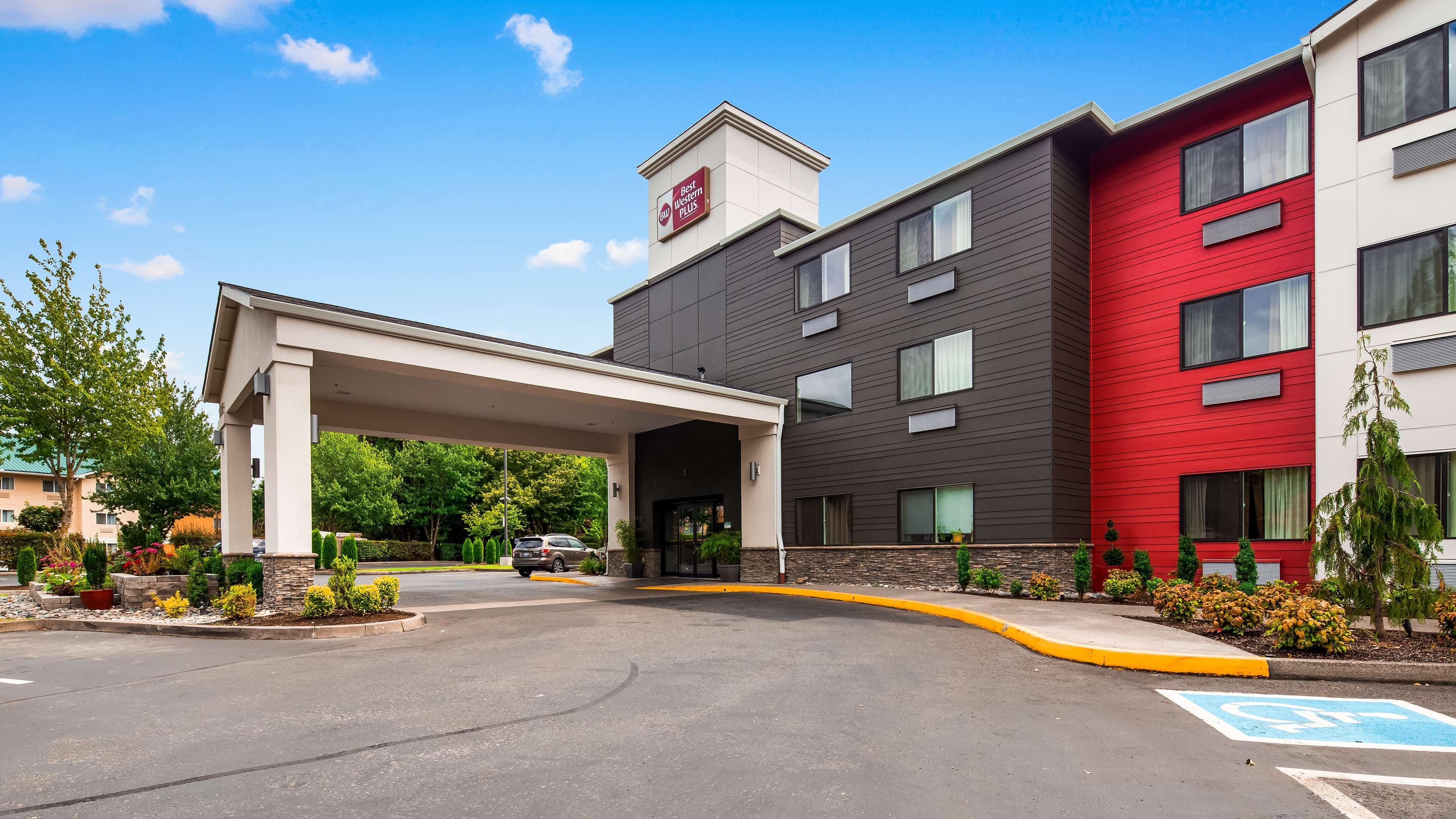 Best Western Plus Executive Hotel & Suites Sulphur Exterior photo